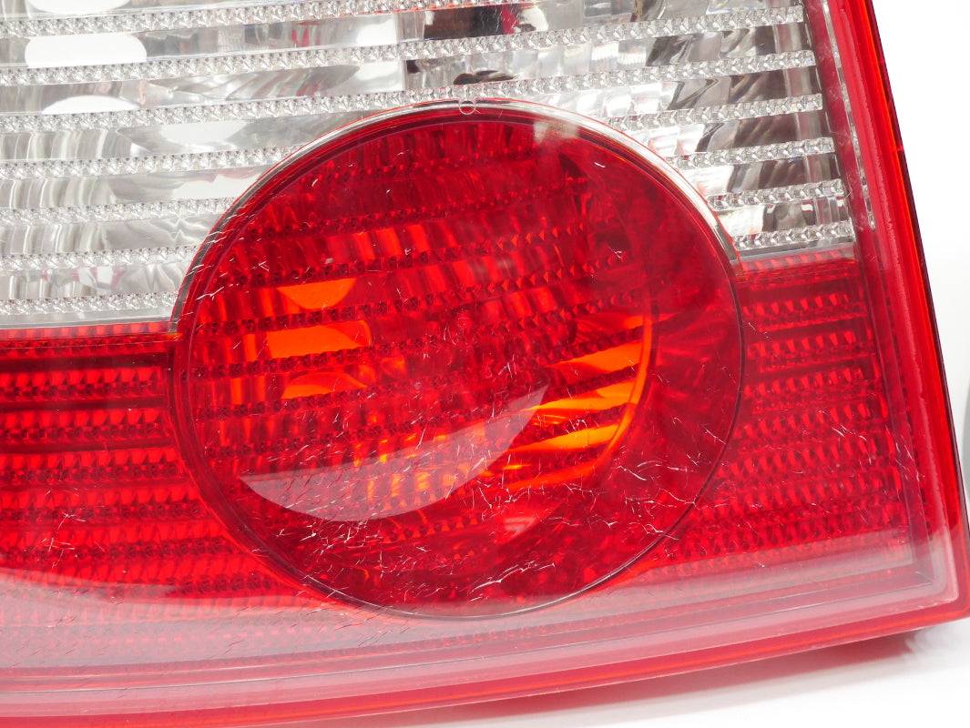 Tail Light Lamp Set 01-05 VW Passat B5.5 Sedan - Genuine - 3B5 945 095 / 096 AC
