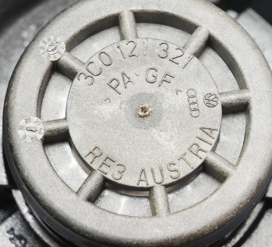 Coolant Cap Audi A4 S4 VW Rabbit Jetta Mk5 MK6 Passat B6 B7 - 3C0 121 321