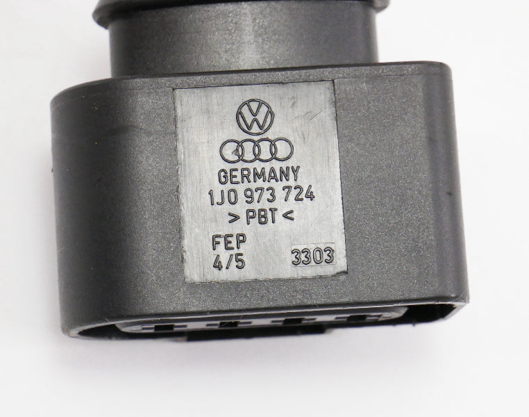 Windshield Wiper Motor Wiring Plug Pigtail 05-08 Audi A6 S6 C6 - 1J0 973 724