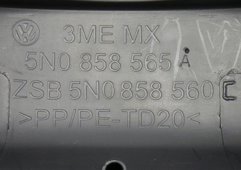 Upper Column Surround Trim Ignition 10-14 VW Jetta Golf MK6 Beetle 5N0 858 565 A