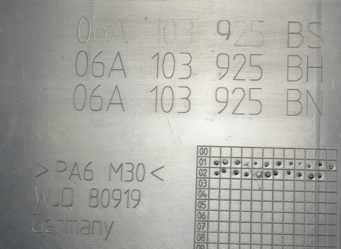 Engine Cover 2.0 AZJ 03-05 VW Beetle Convertible - Genuine - 06A 103 925 BH