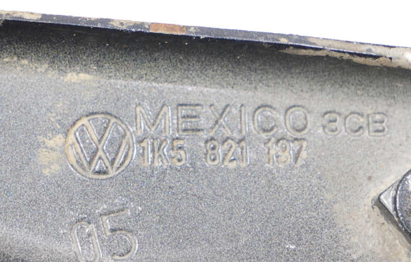 LH Fender Mount Bracket 05-10 VW Jetta MK5 - Genuine - 1K5 821 137 -