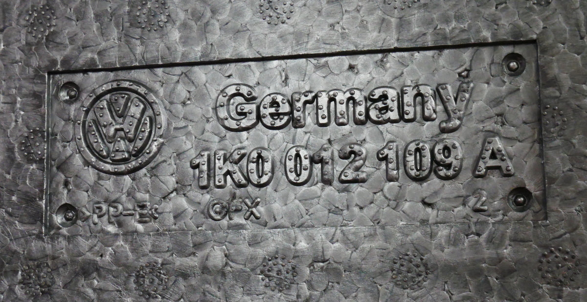 Spare Tire Trunk Tool Kit Jack Tools Lug Wrench Foam 06-09 VW Rabbit GTI MK5