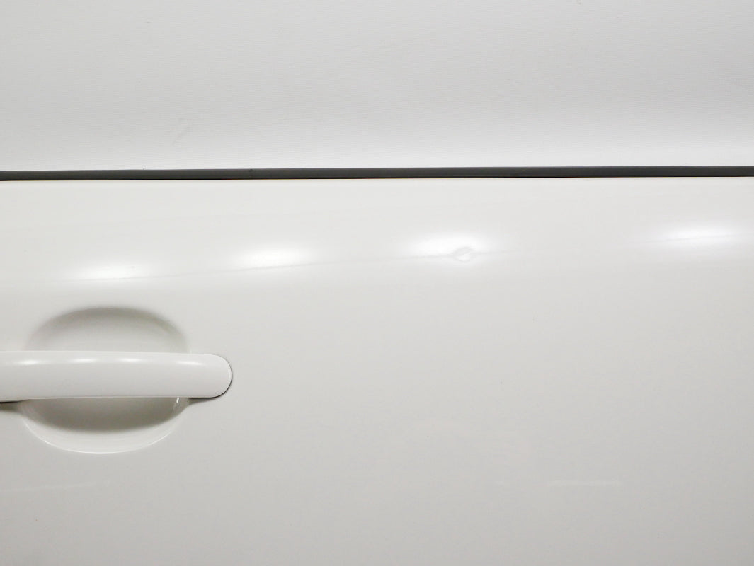 RH Front Door Skin Shell 06-09 VW Rabbit GTI MK5 4DR LB9A Candy White - Genuine