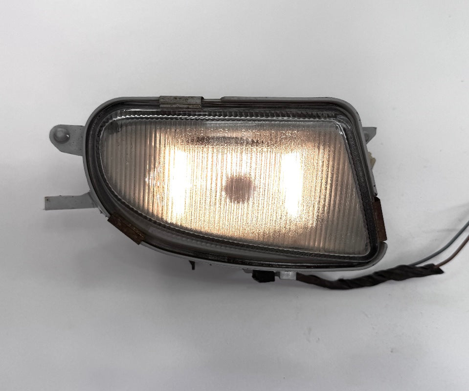 RH Fog Light Lamp 97-04 Mercedes W210 E320 Genuine - 14726200