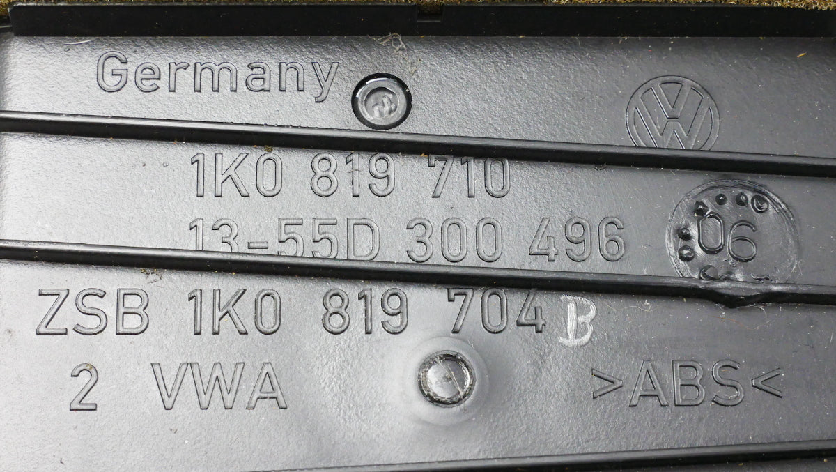 RH Dash Air Vent 05-10 VW Jetta Rabbit GTI MK5 - Genuine - 1K0 819 704 B