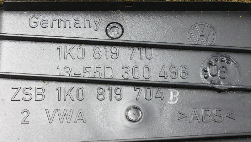 RH Dash Air Vent 05-10 VW Jetta Rabbit GTI MK5 - Genuine - 1K0 819 704 B