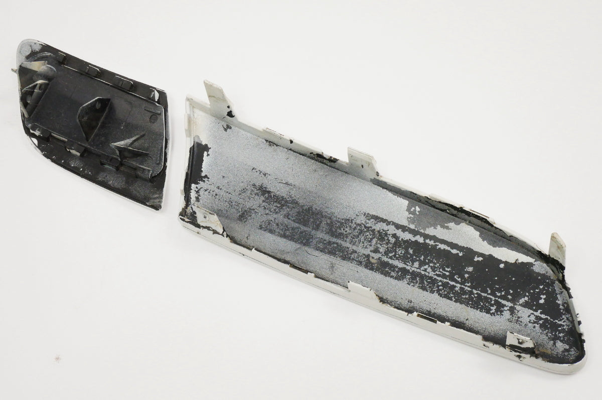 LH Headlight Sprayer Lamp Cover Cap Trim 05-10 VW Jetta GLI GTI MK5 - Genuine