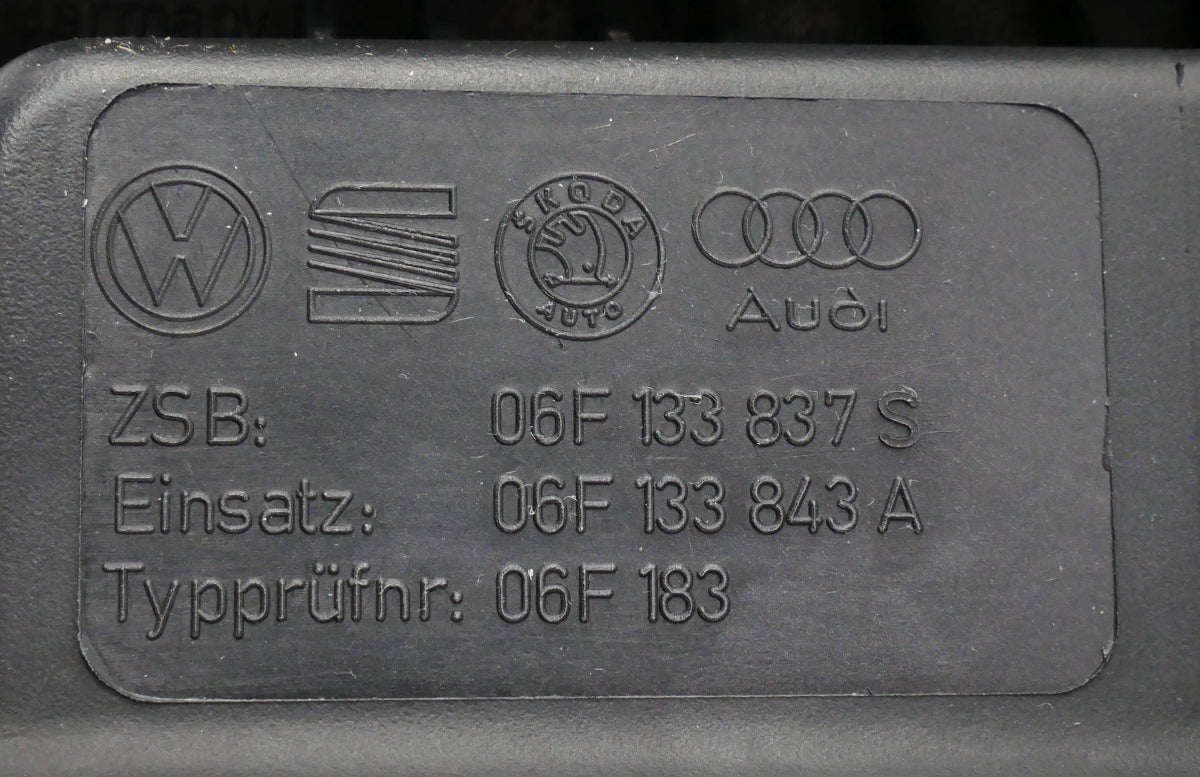 2.0T FSI Engine Cover Air Cleaner Box 06-08 Audi A3 TT BPY - 06F 133 837 S