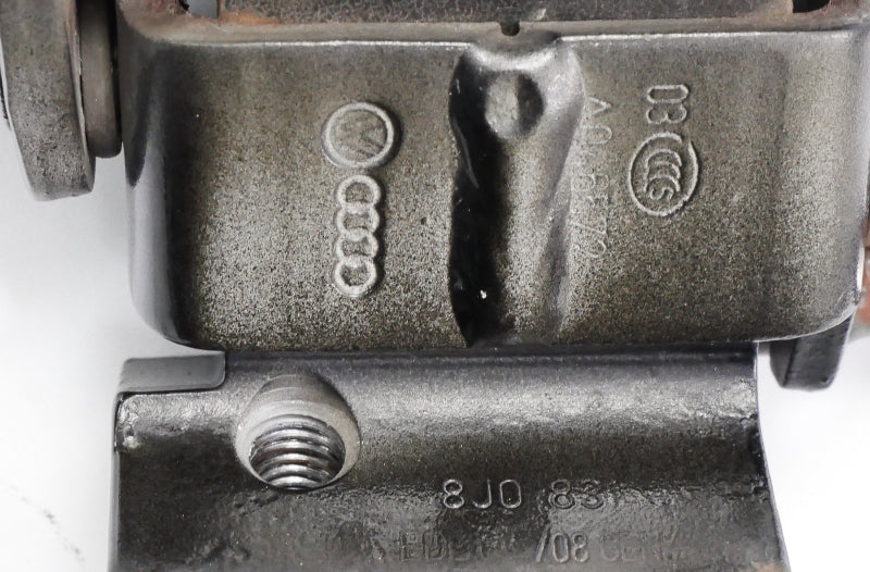 LH Front Door Hinges 08-15 Audi TT Coupe Convertible - Genuine - 8J0 831 411