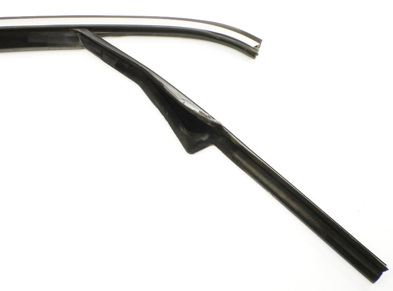 RH Front Door Window Chrome Trim Seal 05-14 VW Jetta MK5 Sedan 09-14 Sportwagen