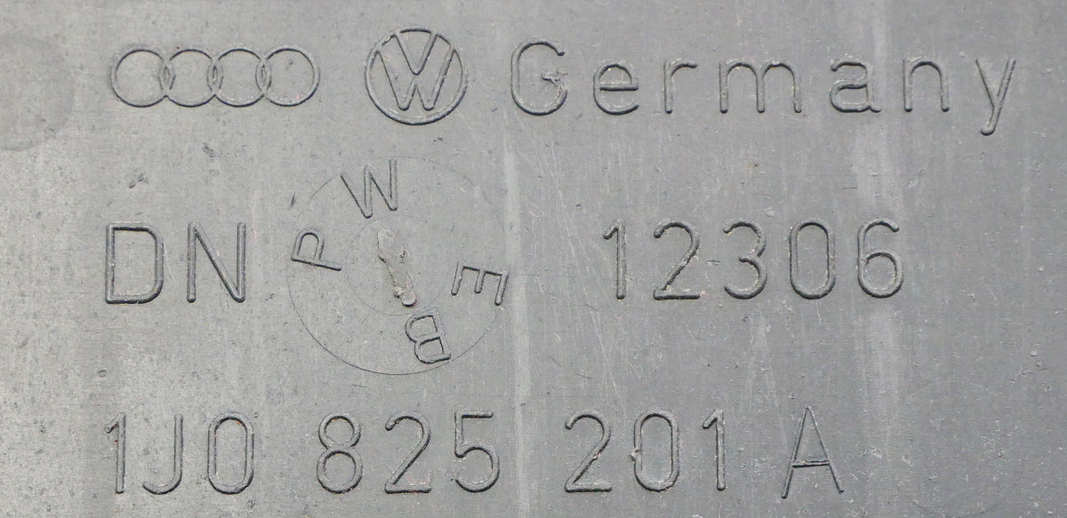 Rear Under Car Splash Shield 99-05 VW Jetta Golf GTI MK4 Beetle - 1J0 825 201 A