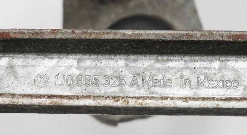 Windshield Wiper Motor & Linkage 99-01 VW Jetta Golf GTI MK4 - 1J0 955 325 A