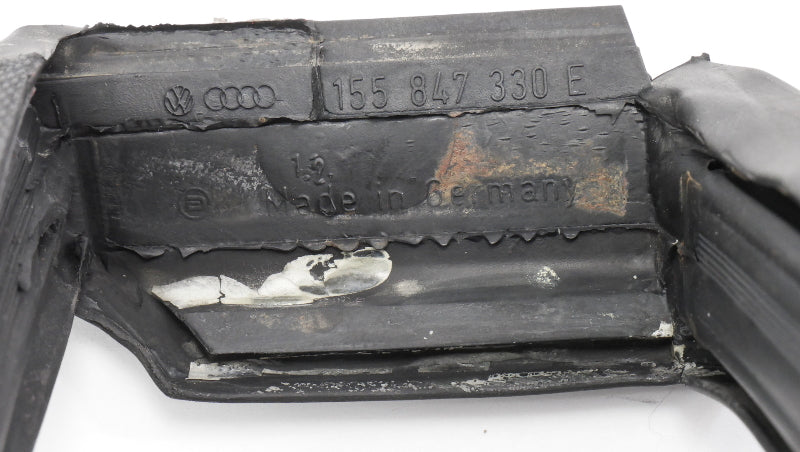 RH Door Pillar Seal Weather Stripping 89-93 VW Cabriolet Convertible MK1