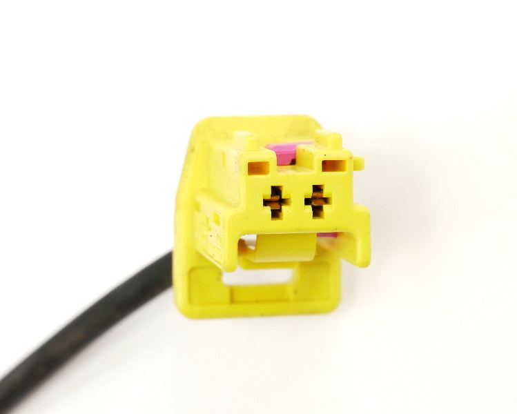 Driver Front Seat Belt Receiver Buckle 06-07 VW Passat B6 - Genuine 3C0 857 755