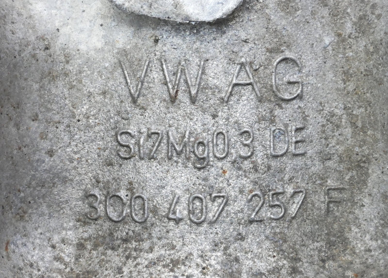 LH Front Spindle Knuckle Bearing 06-10 VW Passat B6 CC ~ 3C0 407 257 F