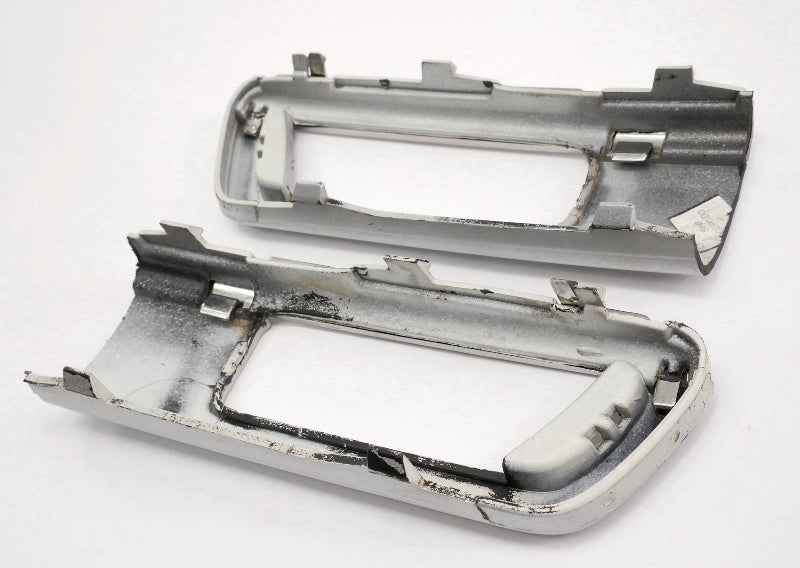 North American Bumper Side Marker Light Trim Molding 04-05 VW Jetta Golf GTI MK4