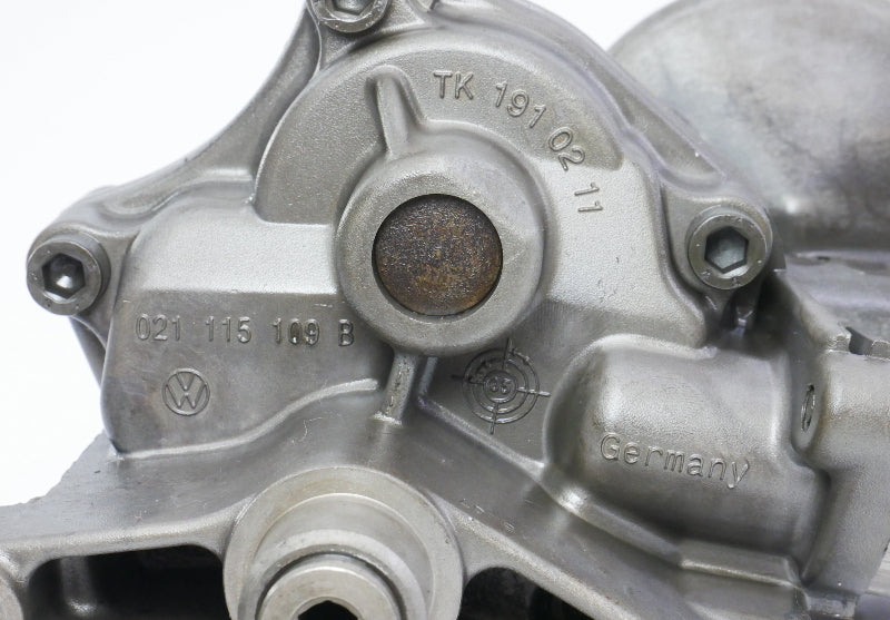 Oil Pump & Pickup 08 R32 04-07 VW Touareg 3.2 VR6 Eos A3 Genuine - 022 115 153 C
