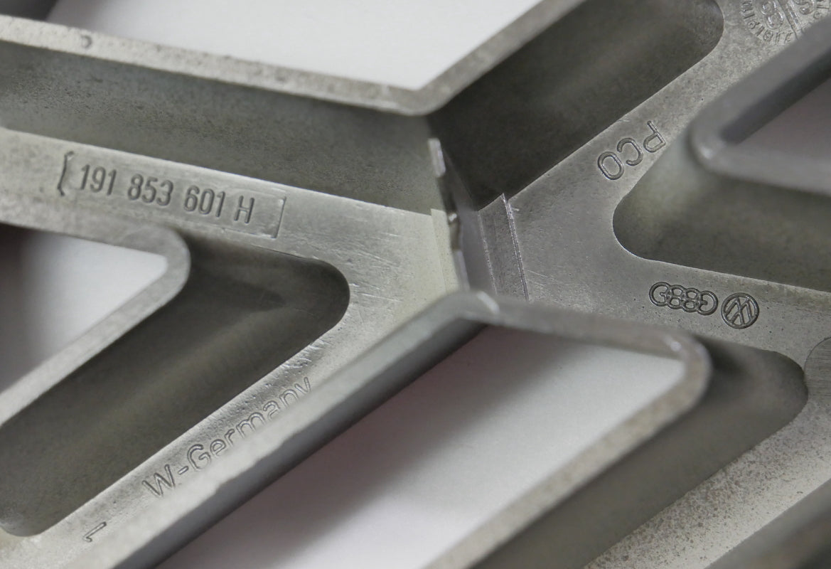 Black VW Grill Grille Emblem Badge 88-99 Jetta Golf MK2 MK3 OEM - 191 853 601 H