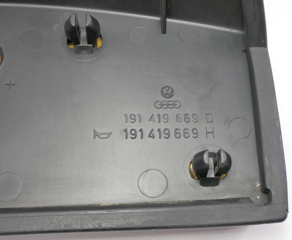 Steering Wheel Center Horn Pad 88-92 VW Jetta Golf MK2 - Genuine - 191 419 669 D