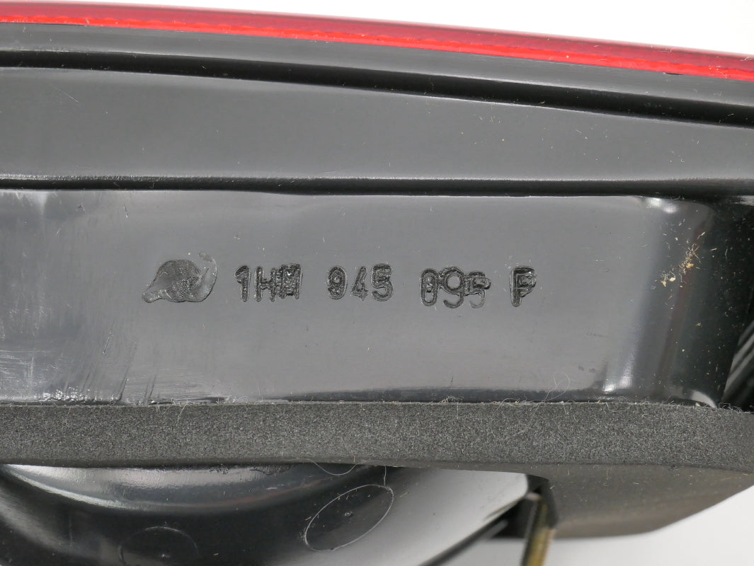NOS LH Outer Taillight Tail Light Lamp 93-99 VW Jetta MK3 Genuine 1HM 945 095 F