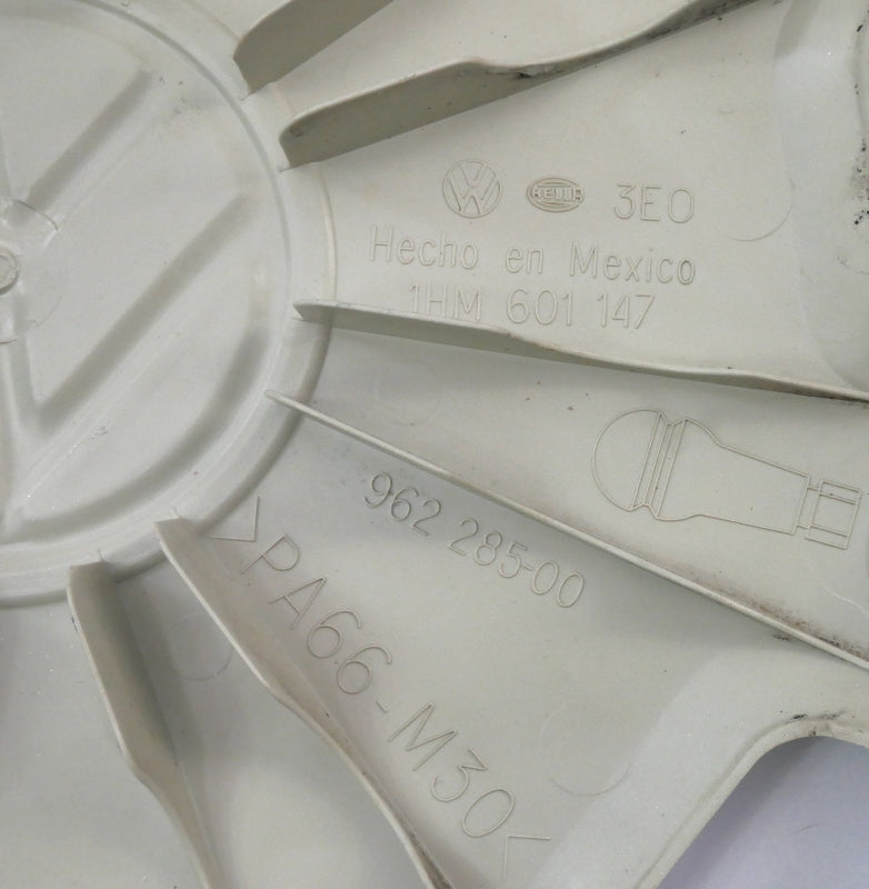 Genuine Hub Cap Wheel Cover Set 14" 93-99 VW Jetta Golf Cabrio MK3 . 1HM 601 147