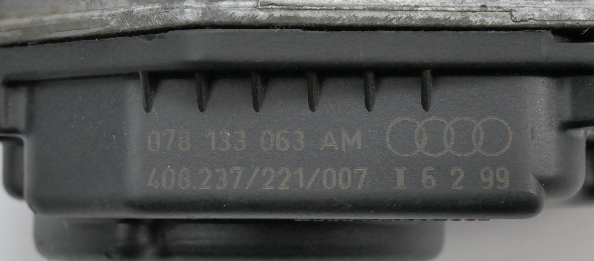 Throttle Body 97-99 Audi A4 A6 VW Passat B5 2.8 AHA V6 MT - OEM - 078 133 063 AM