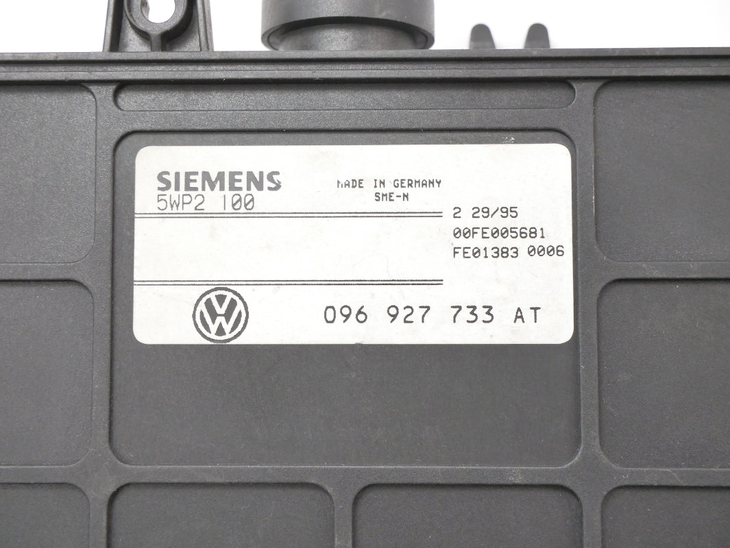 TCM TCU Transmission Computer 1995 VW Passat B4 ~ Genuine ~ 096 927 733 AT