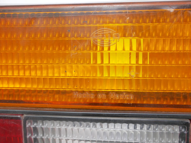 Tail Light Lamp Taillight Set 85-92 VW Jetta MK2 - Genuine - 165 945 111 G