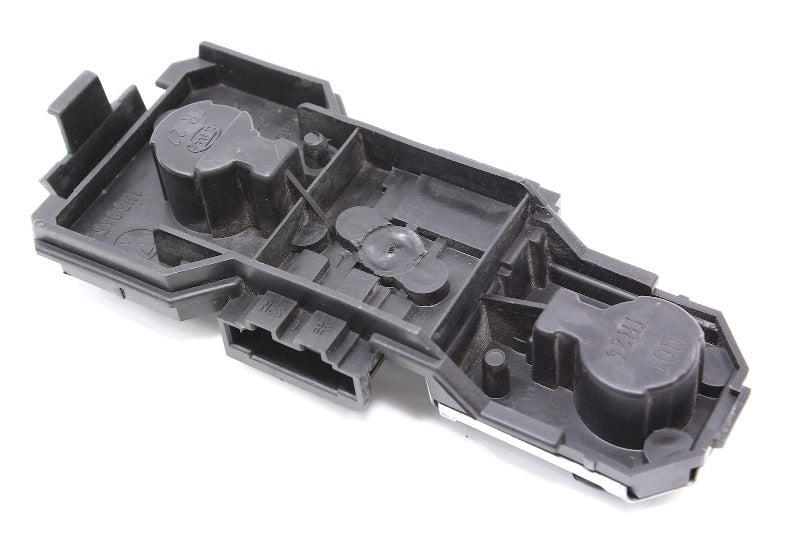 Inner Tail Light Bulb Holder Socket Tray 93-99 VW Jetta MK3 Genuine 1H5 945 259