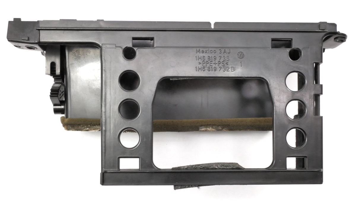 Center Dash Air Vents Radio Trim 93-99 VW Jetta Golf GTI Cabrio MK3 1H6 819 736