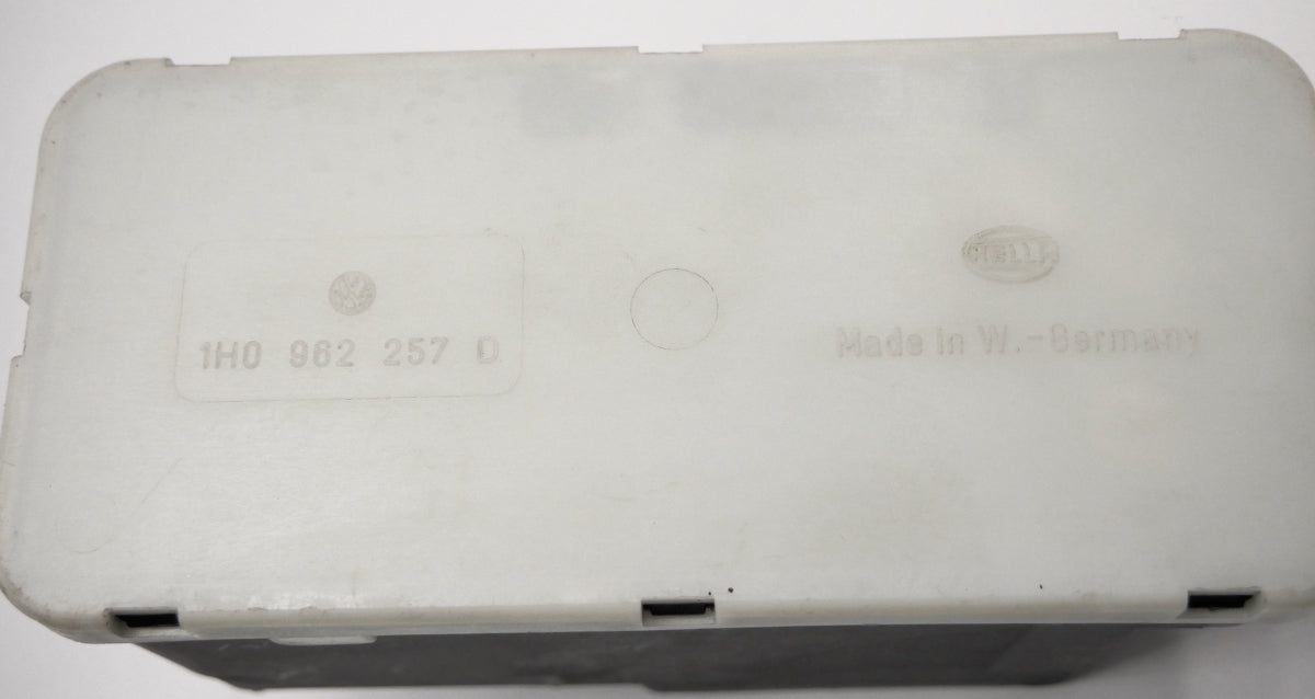 Central Locking Vacuum Pump 94-96 VW Jetta Golf MK3 95-97 Passat B4 ~ 1H0 962 257 D