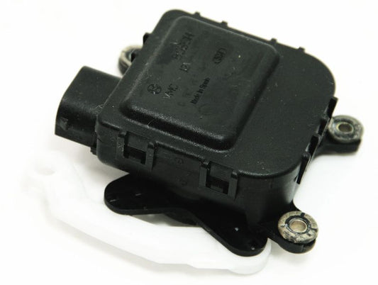 Climatronic Flap Motor Actuator AC Heater Box 98-05 VW Passat B5 - 8D1 820 511 B