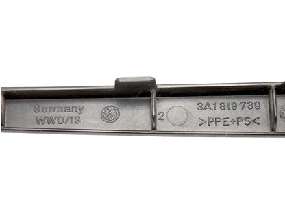 Small Dash Radio Side Trim Strip Filler Cover 95-97 VW Passat B4 - 3A1 819 739