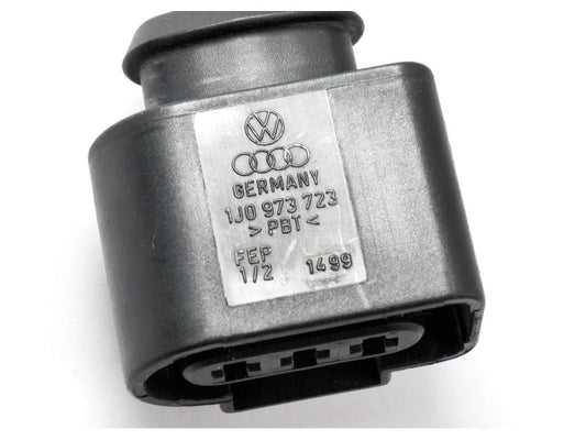 Front Turn Signal Light Plug 98-05 VW Beetle A4 Lamp Wiring Pigtail 1J0 973 723