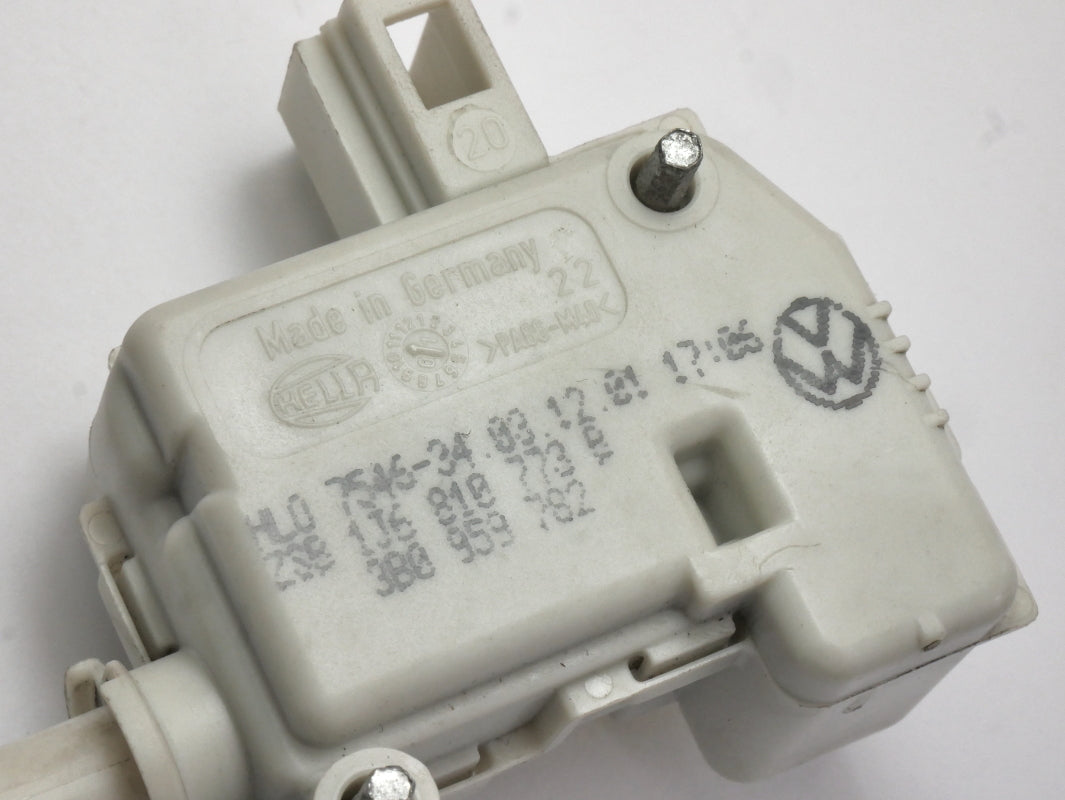 Fuel Gas Door Flap Actuator - Beetle Jetta Golf GTI MK4 Passat B5 - 3B0 959 782