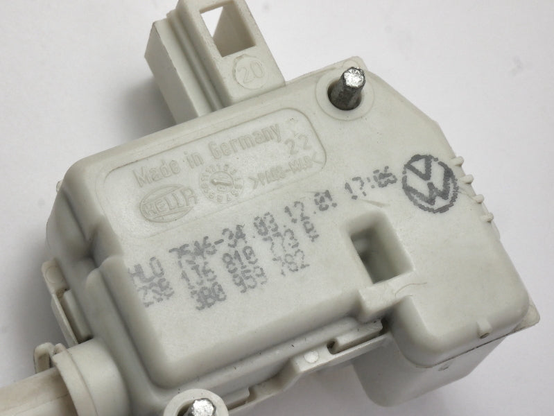 Fuel Gas Door Flap Actuator - Beetle Jetta Golf GTI MK4 Passat B5 - 3B0 959 782