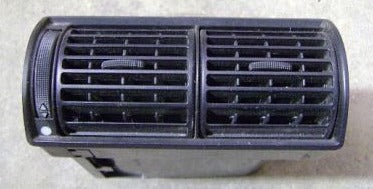 RH Dash Air Vent 90-97 Audi S4 S6 URS4 URS6 - Genuine - 4A1 820 902