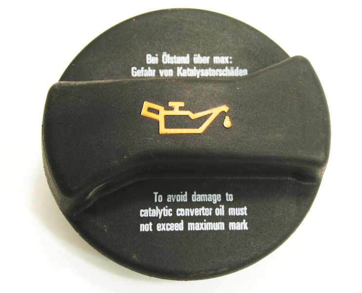 Oil Filler Cap 2.8 V6 Audi A6 A4 B5 VW Passat - 078 103 485 D - Genuine
