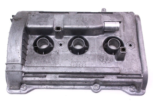 RH Side Valve Cover Audi A4 A6 VW Passat 2.8 V6 - 078 103 472 R