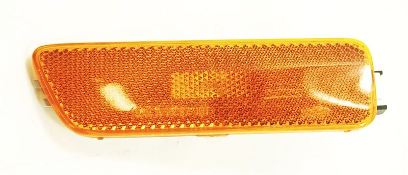 RH Bumper Side Marker Light 99-05 VW Jetta Golf GTI Mk4 - Genuine 1J0 945 072 B