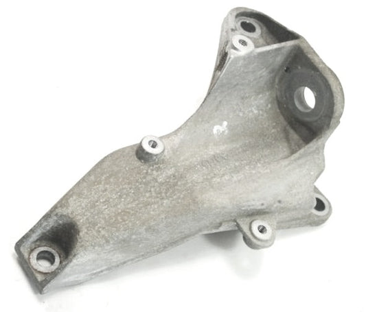 RH Auto Transmission Mount Bracket Audi A4 B6 A6 C5 VW Passat B5 8D0 399 114 AJ