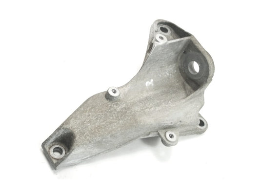 RH Auto Transmission Mount Bracket Audi A4 B6 A6 C5 VW Passat B5 8D0 399 114 AJ