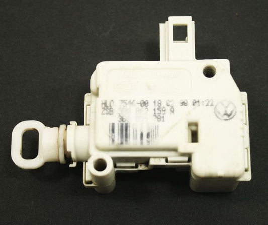 Hatch Trunk Latch Actuator 98-01 VW Passat B5 Wagon - 3B0 959 781 - Genuine