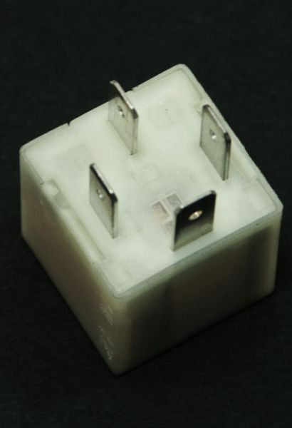 AC Electro Clutch Relay # 267 VW Passat Audi A4 A6 S6 A8 Allroad - 443 919 578 C