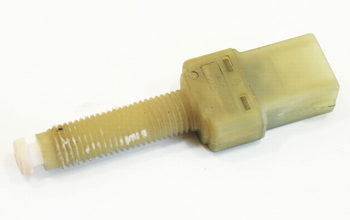 Pedal Switch 98-05 VW Passat B5 Audi A4 - 443 945 515 - Genuine