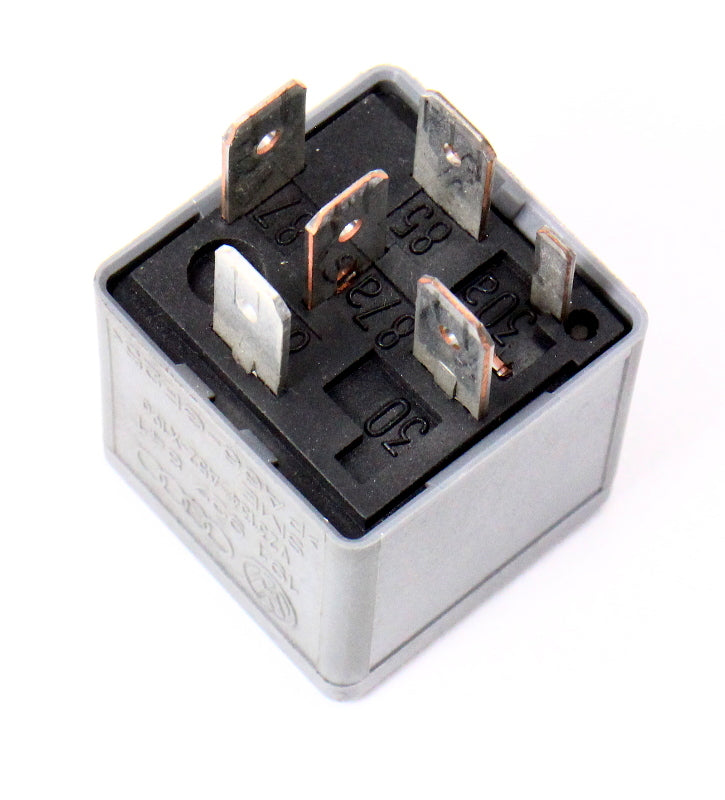 Relay 79 VW Audi Jetta Golf GTI Passat Eurovan Audi A4 A6 - 191 927 841