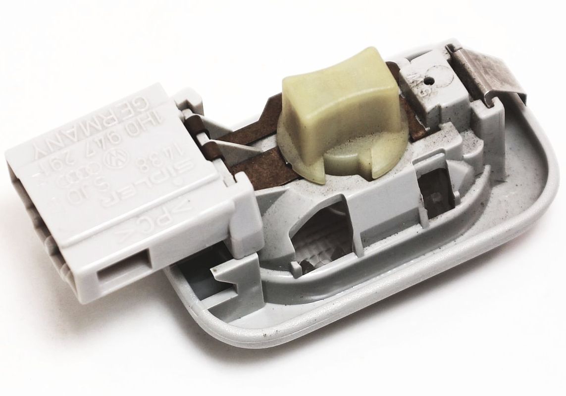 Rear Reading Dome Interior Light VW Jetta Golf GTI MK3 - Genuine - 1H0 947 291