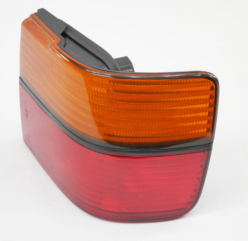 RH Outer Taillight Tail Light Lamp 93-99 VW Jetta MK3 Genuine Hella 1HM 945 096