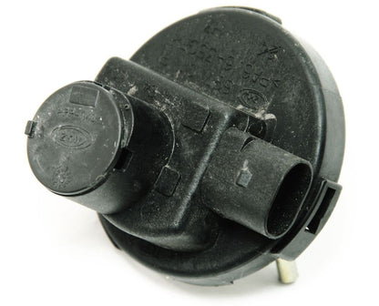 RH Fog Light Foglight Cover Bulb Access Cap 01-05 VW Passat B5.5 - 3B7 941 604
